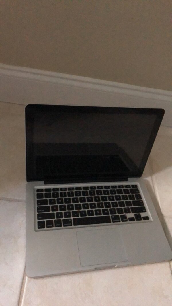 Macbook for sale used